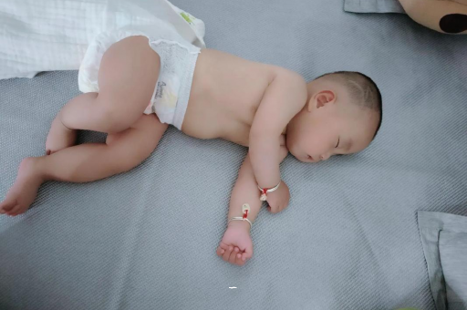 石家庄宝宝肠胀气的症状